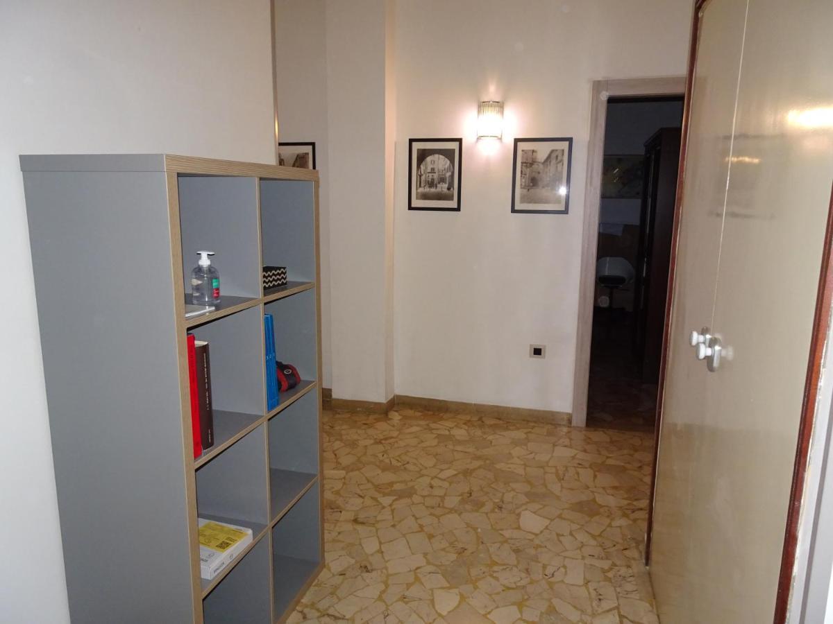 Trilocale Alla Lunetta Apartman Bologna Kültér fotó