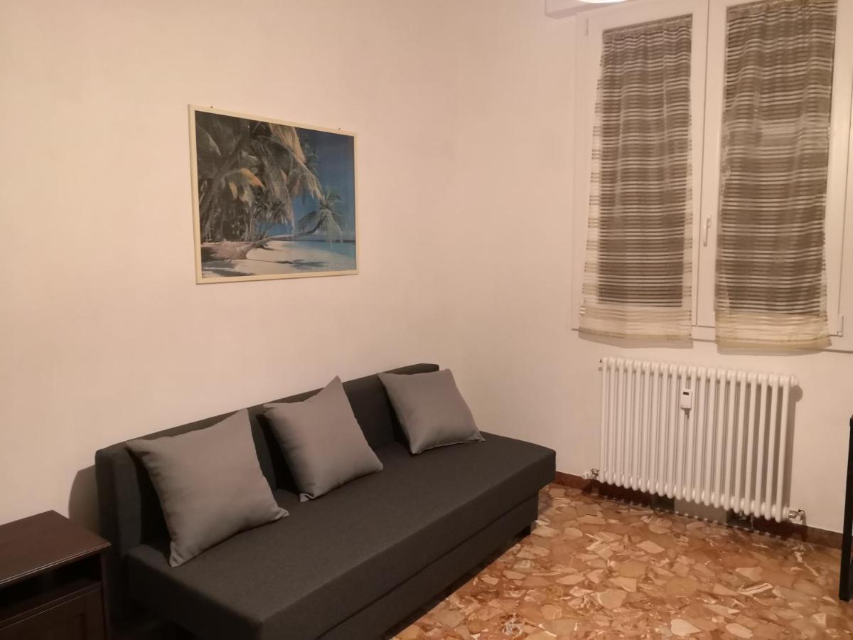 Trilocale Alla Lunetta Apartman Bologna Kültér fotó
