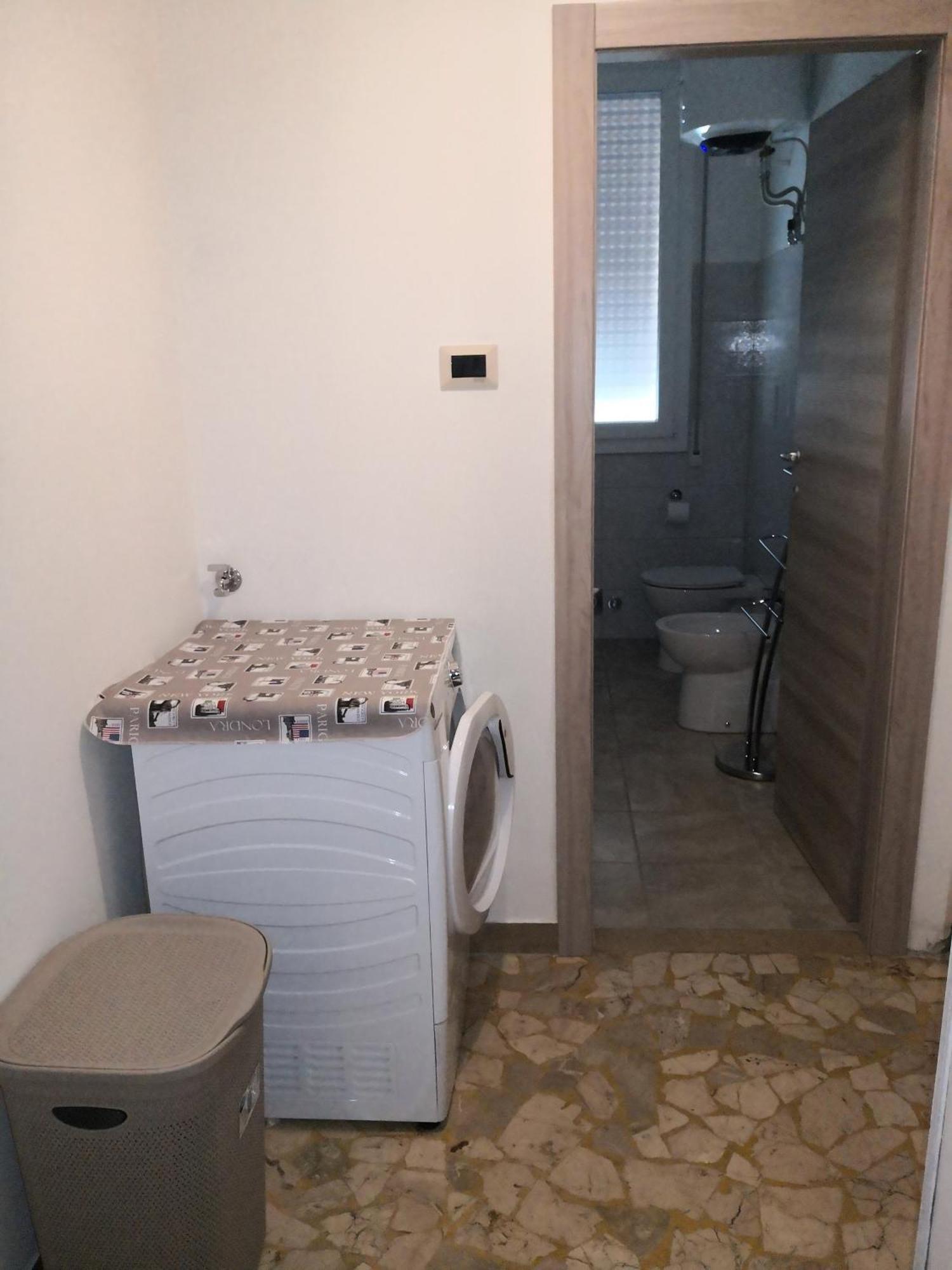 Trilocale Alla Lunetta Apartman Bologna Kültér fotó